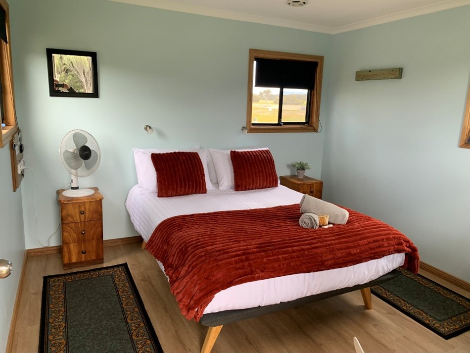 Eco Cabin A Queen Bed Discovery Lagoon Camping